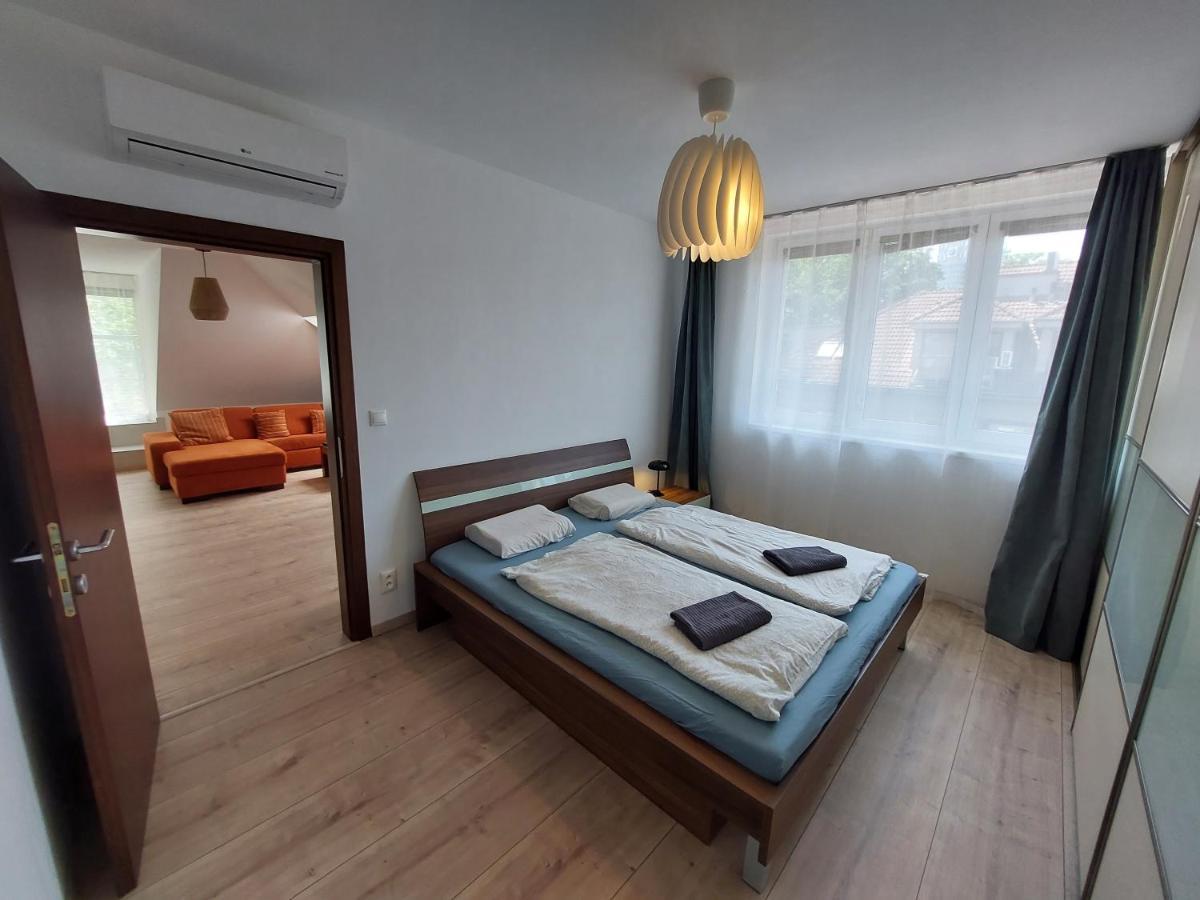 Utulny Apartman V Bratislava 4 מראה חיצוני תמונה