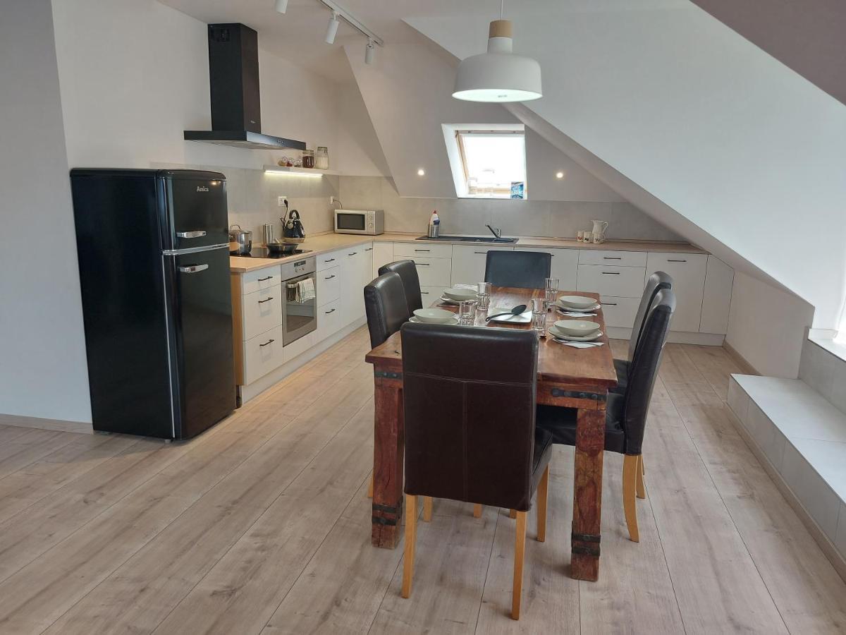Utulny Apartman V Bratislava 4 מראה חיצוני תמונה
