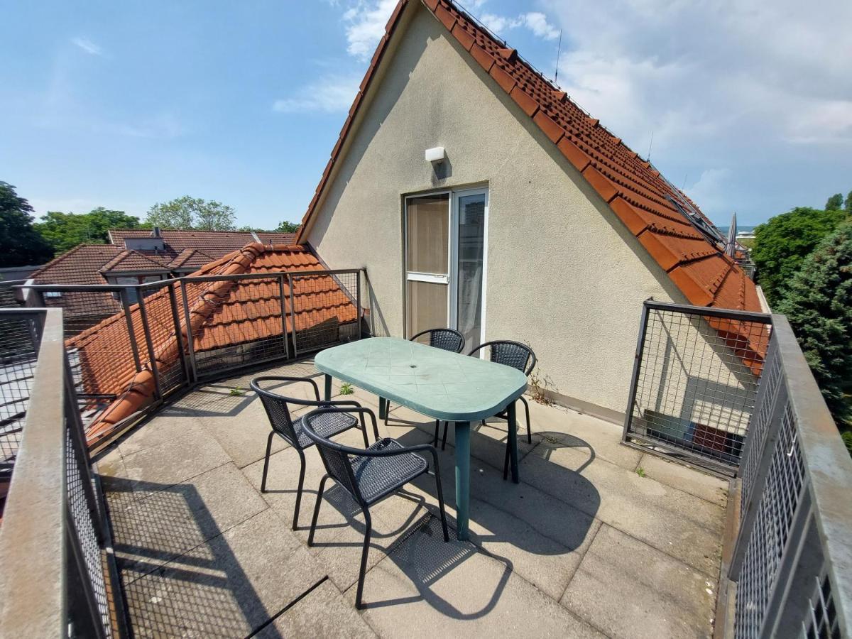 Utulny Apartman V Bratislava 4 מראה חיצוני תמונה